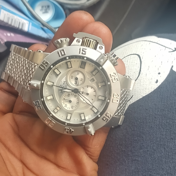 Men's Invicta reserve watch